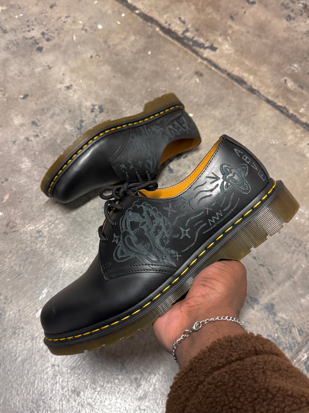 Abveallelse x Dr Martens 1461 Distressed Oxfords: Graffiti
